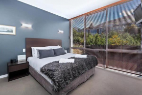 Luxury 1 Bedroom Studio